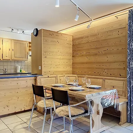 Appartement Eden Roc 53 By Interhome